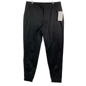 Athleta Radiant Jogger in Solid Black Lightweight